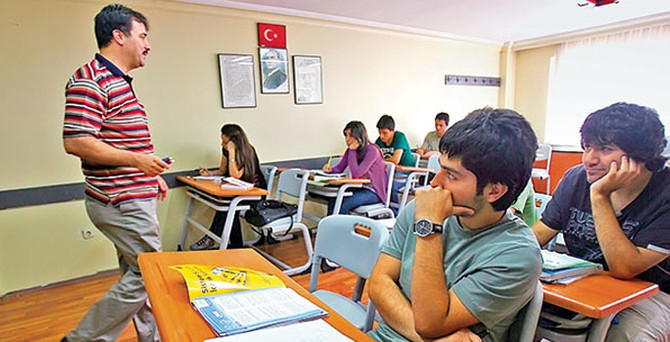 Okula dönüşen dershane yok