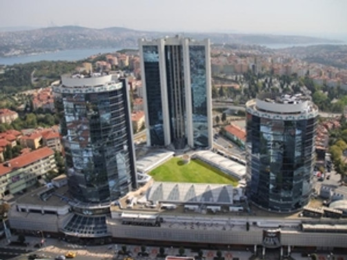 Akmerkez ışıklarını dünya için kapatıyor