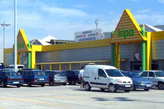 Kipa, 46. mağazasını Adapazarı'nda açtı