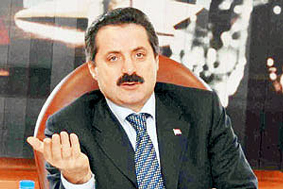 Devlet Bakanı Çelik Viyana'da