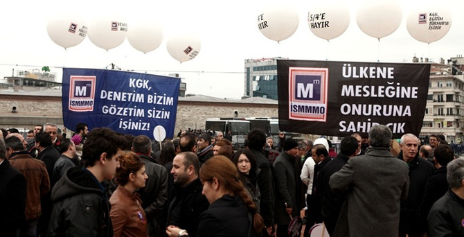 Mali Müşavirler Taksim'de 'Angaryalara Hayır' dedi