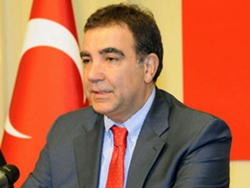 "AKP sosyal medyayı kapatmak istiyor"
