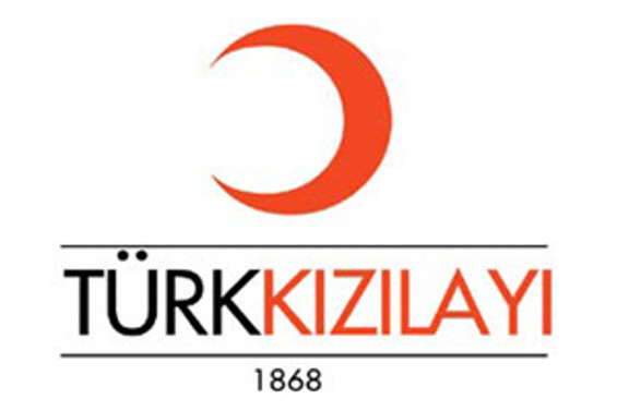 Türk Kızılay'ı Sarp Sınır Kapısı'nda hazır bekliyor