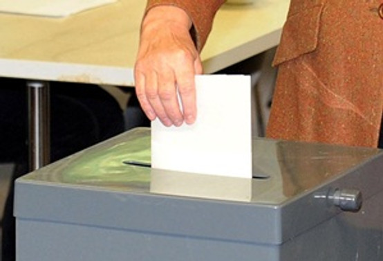 Sırbistan'da genel seçimler başladı