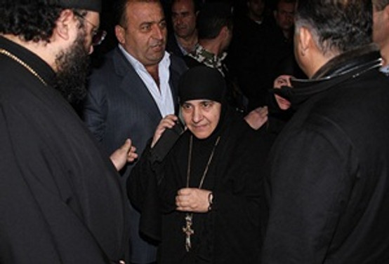 Rahibelere karşılık 150 kadın tutuklu salıverildi