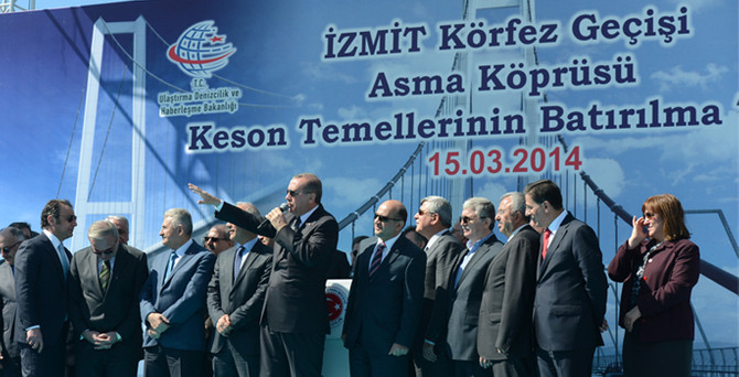 Körfez köprüsünde keson temeller batırıldı