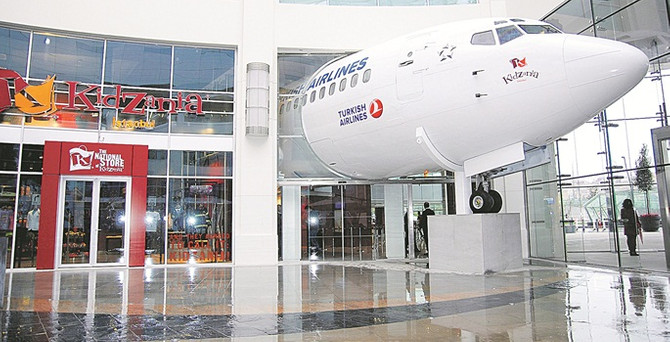 Çocuklar hem çalışıyor hem tasarrufu öğreniyor