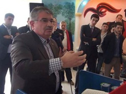 Eski bakandan ağır sözler