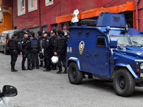 İstanbul'da 400 polisli "bonzai" operasyonu