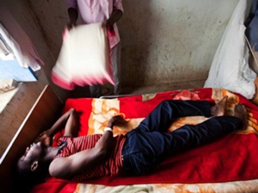 Gine'de Ebola salgını 87 can aldı