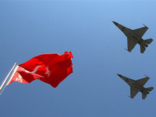 Türk jetlerine taciz