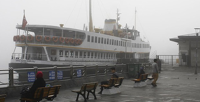 Yoğun sis deniz ulaşımını engelledi
