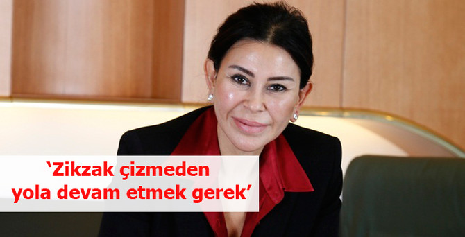 Zikzak çizmeden yola devam etmek gerek