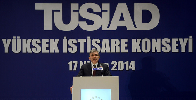 Gül: Seçim var diye paniğe kapılmayın, işinize bakın