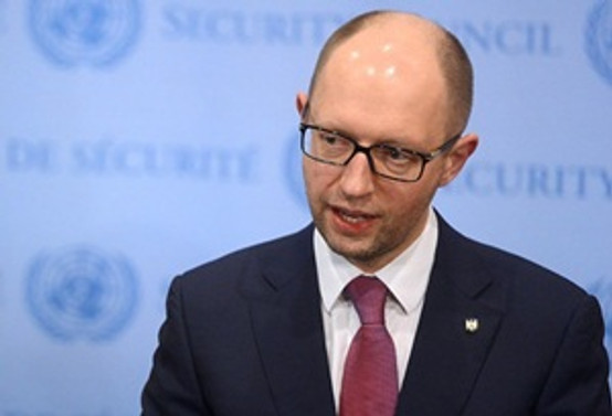 Yatsenyuk görevine döndü