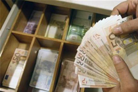 ECB ve BoE faizleri değiştirmedi