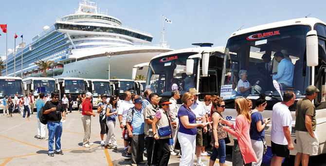 Turizm geliri 9 milyar $'a yükseldi