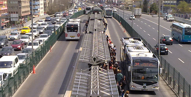 İstanbul'da toplu taşımaya zam