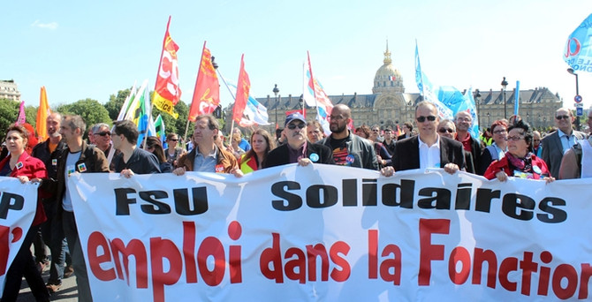 Paris'te memurlar yürüdü