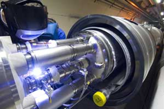 9 Türk öğrenci, CERN'deki deneyi izlemeye gidecek