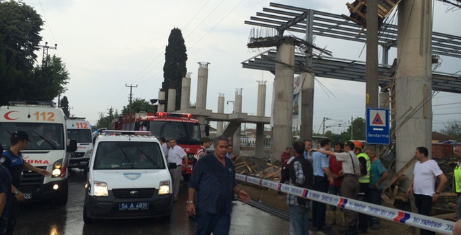 YHT istasyonu çöktü: 6 yaralı