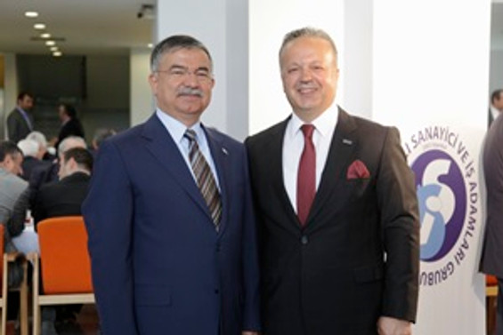 İsmail Gülle yeniden başkan seçildi
