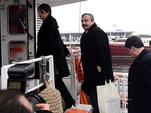 HDP heyeti İmralı'ya gitti