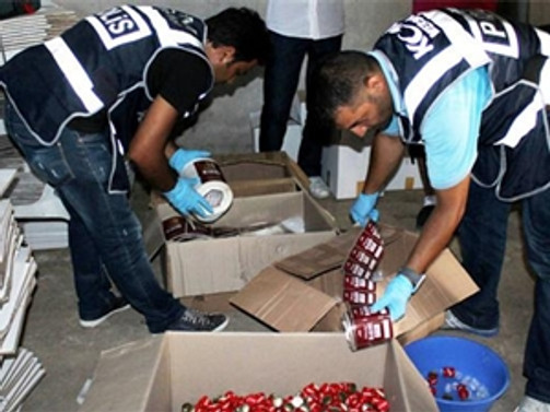 Tekirdağ'da, 3 ton kaçak rakı ele geçirildi