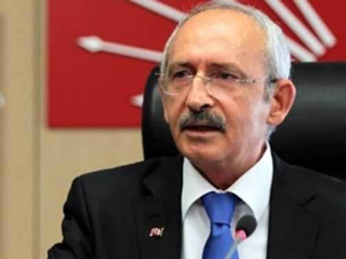 'Bayrağın indirilmesine tahammül edemeyiz'