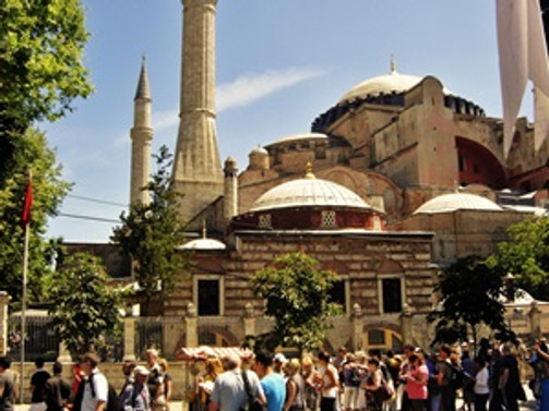 İstanbul'a gelen turist sayısı yüzde 13 arttı