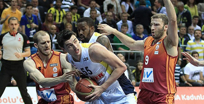 Fenerbahçe Ülker seride 2-0 öne geçti
