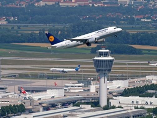 Lufthansa, kâr hedefini düşürdü