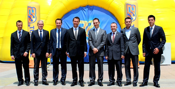 20. yılını Mersin'de kutluyor
