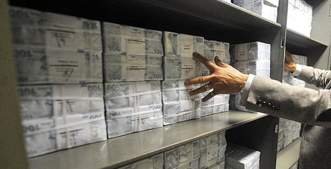 Bütçe mayısta 1.5 milyar lira fazla verdi