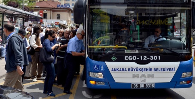 Başkent'te toplu ulaşım zammı davalık oldu