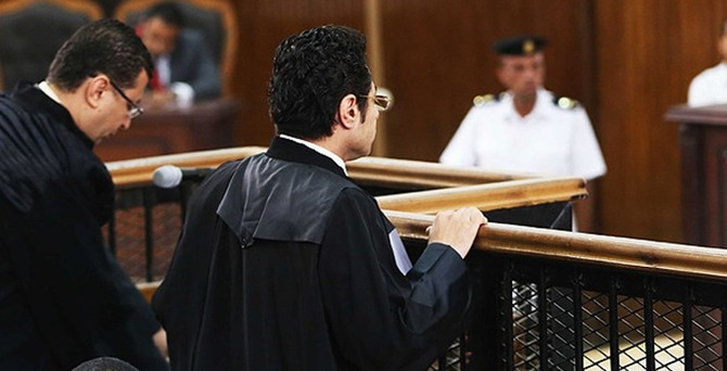 Mısır'da gazetecilere hapis cezası