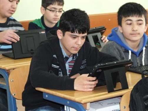 732 bin öğrenciye tablet dağıtıldı