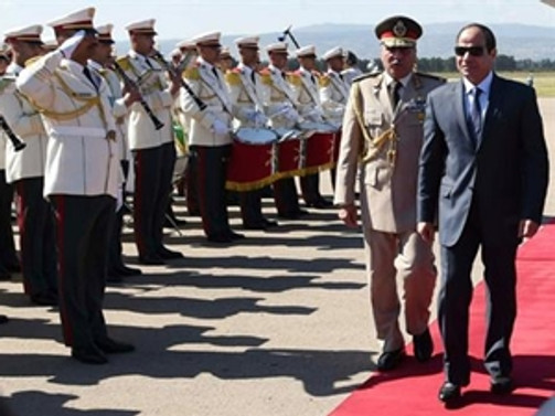 Sisi'nin ilk yurtdışı ziyareti Cezayir'e