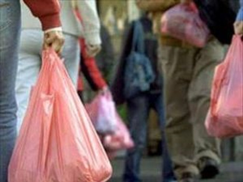 Bu ülkede plastik poşet yasaklanıyor