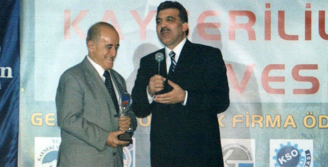 Gül de “Sakıp Sabancı” eserinin bir parçası oldu