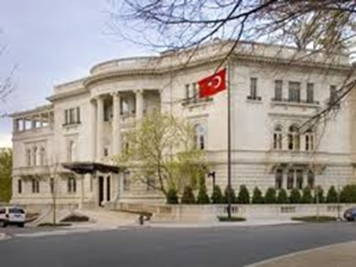 3 büyükelçi merkeze çekildi