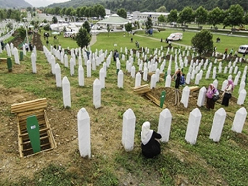 175 Srebrenitsa kurbanı toprağa verildi
