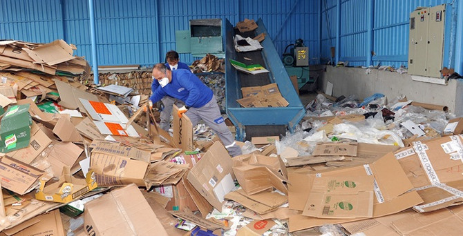 Ambalajda ‘bedelsiz atık’ kavga çıkardı!