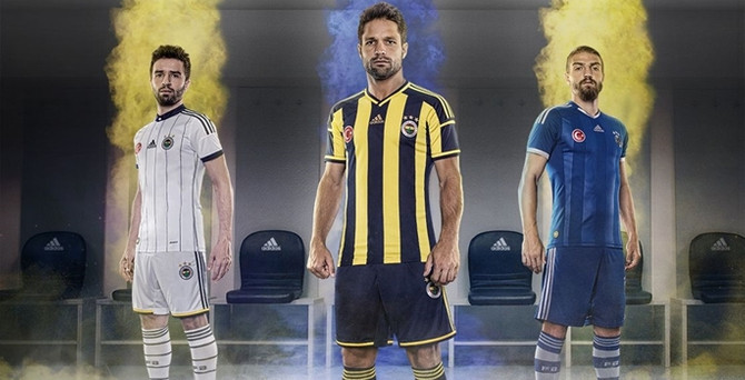 Fenerbahçe'nin yeni formaları görücüye çıktı