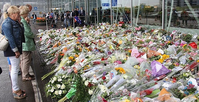 Hollanda'da yas devam ediyor