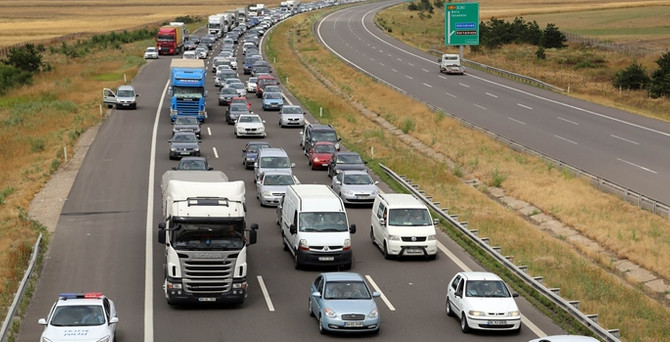Trafiğe çıkacaklar bu yollara dikkat