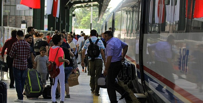Ankara-İstanbul YHT 5 bin yolcu taşıdı