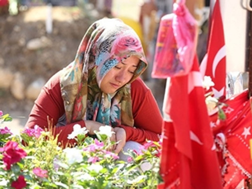 Soma bayramı hüzünle karşıladı