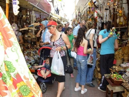Turistler "üst baş"a 1.5 milyar dolar harcadı