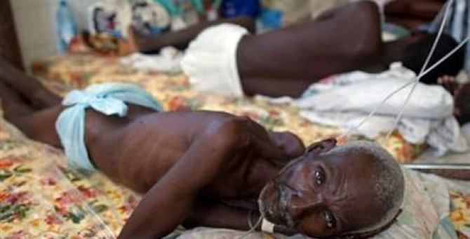 Batı Afrika'daki ebola ölümleri durdurulamıyor